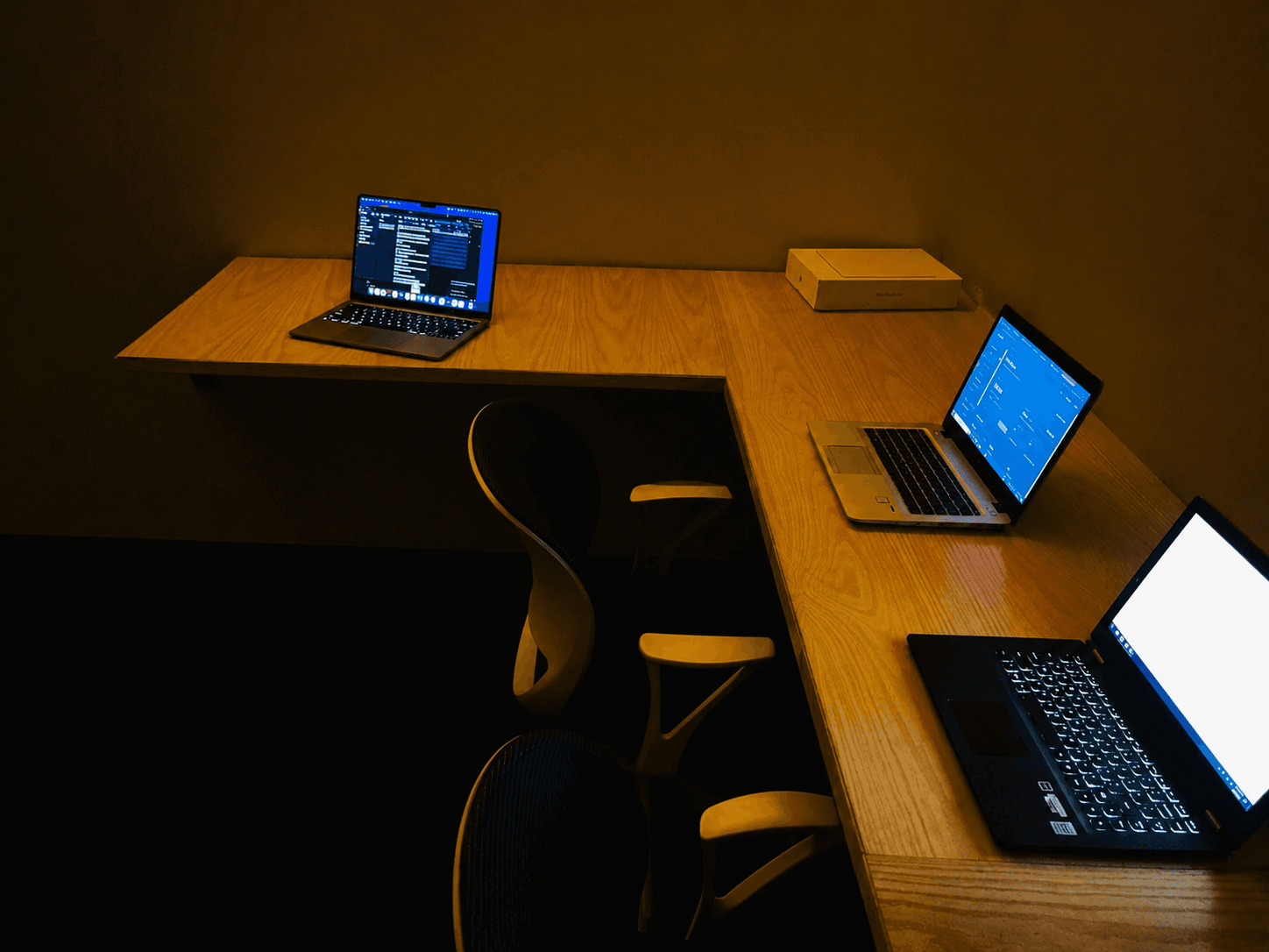 Outlio team office